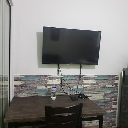 Sutherland Tower Acqua Private Residences 曼达卢永 外观 照片