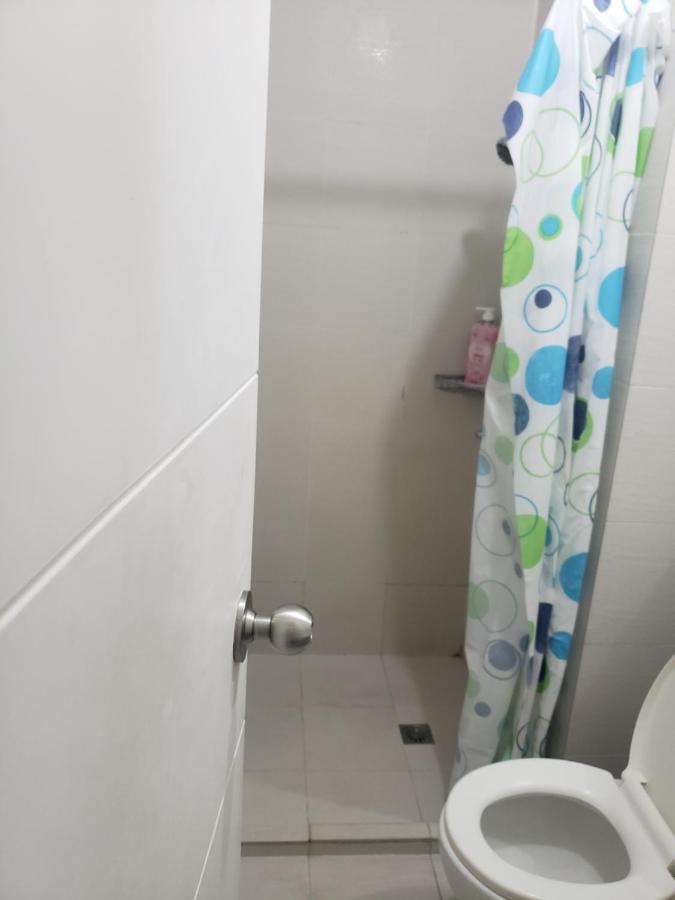Sutherland Tower Acqua Private Residences 曼达卢永 外观 照片
